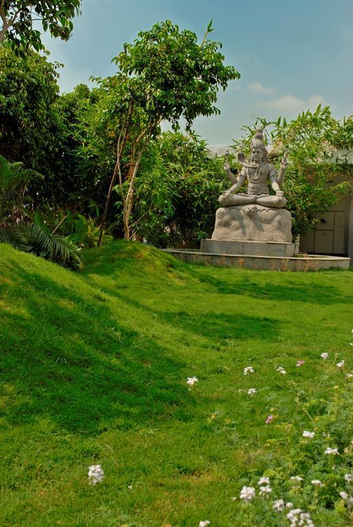 Arpanaa Hotel Tiruvannāmalai Екстериор снимка