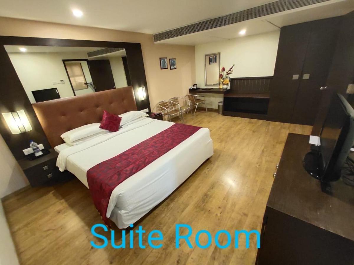 Arpanaa Hotel Tiruvannāmalai Екстериор снимка